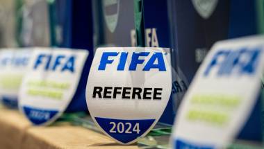 Feierliche Übergabe der FIFA-Wappen 2024